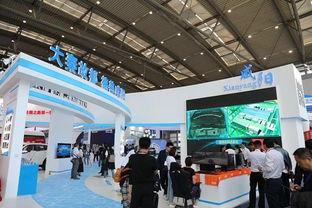 咸陽絲博會(huì)上的“黑科技”盛宴 86寸顯示器、5K電競游戲機(jī)與數(shù)字技術(shù)服務(wù)的驚艷亮相